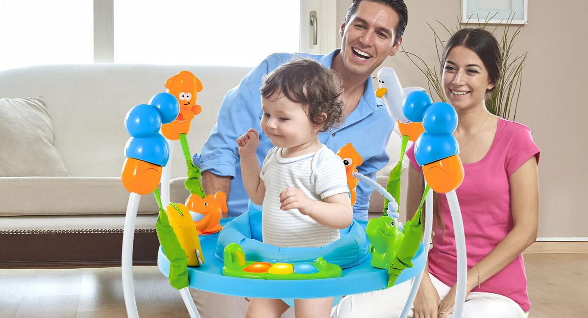what-to-look-for-in-baby-bouncers-and-jumpers